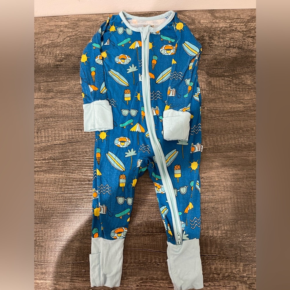 Little sleepies surfs up snoozer
